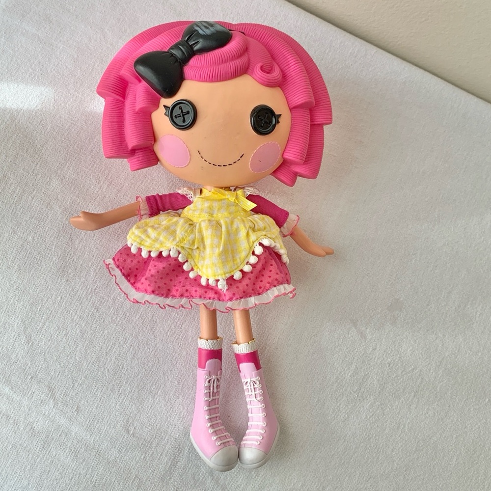 2009 Lalaloopsy Crumbs Sugar Cookie Doll with Pink & Yellow Dress and Shoes Y2K